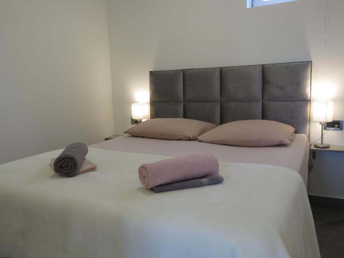 Nevera Apartment มลินี ภายนอก รูปภาพ
